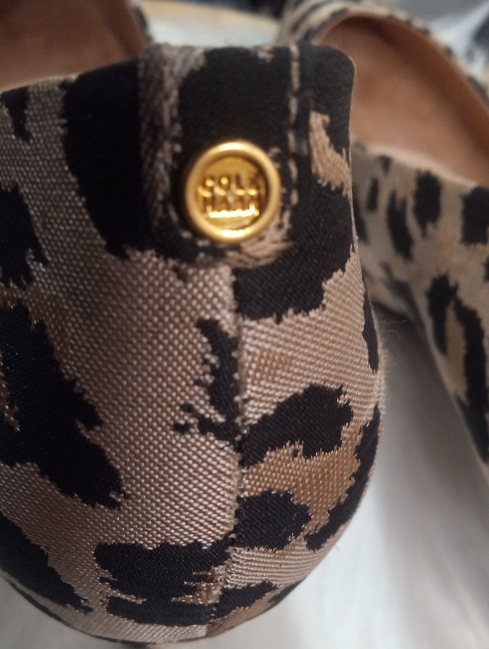 COLE HAAN  THE GO TO PARK PUMP - Picture 7 of 11